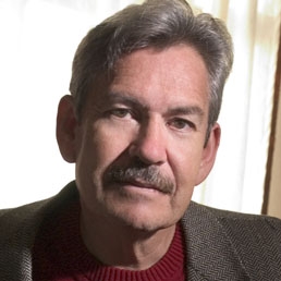 Benjamin Alire Sáenz
